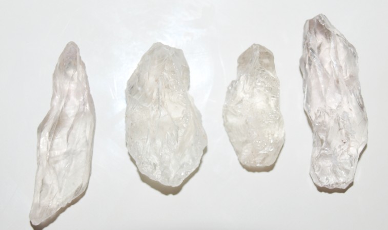 Stones from Uruguay - Crystal 100% Clean(10-20gr)