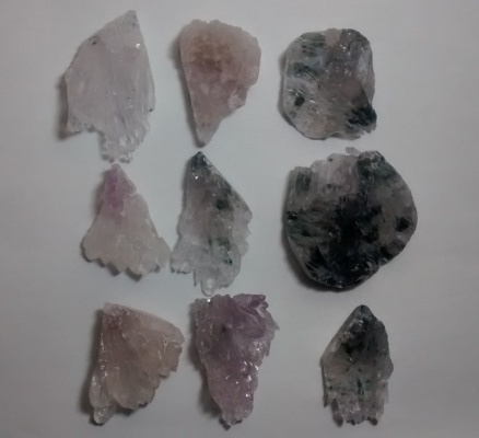 Stones from Uruguay - Amethyst Calcite Flowers for Jewelries