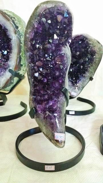 Stones from Uruguay - Uruguayan Amethyst Piece with Metal Base (quality a)