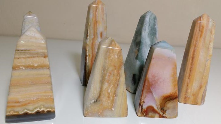 Stones from Uruguay - Cream Jasper Obelisk for Decoration