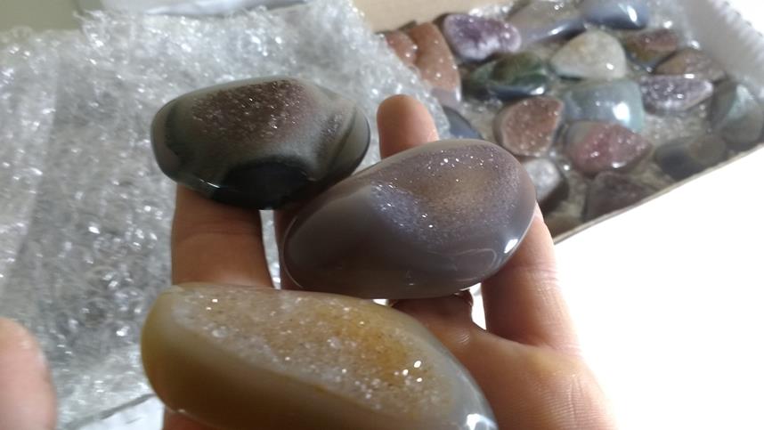 Stones from Uruguay - Boxes with Druzy Cabochon Free Form, Size 51-80mm