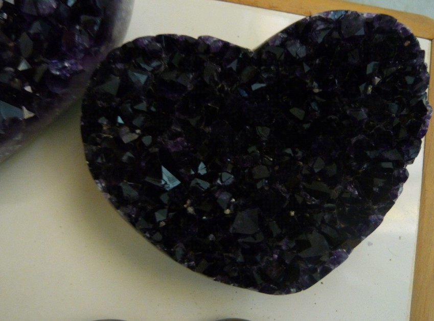Stones from Uruguay - Amethyst Druse  Heart