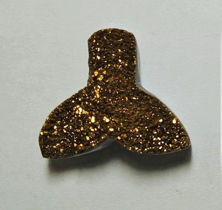 Stones from Uruguay - Gold Titanium Aura Druzy Whale Tail
