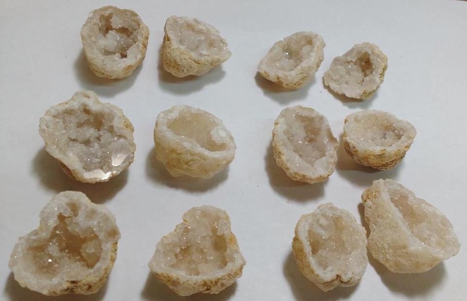 Stones from Uruguay - Moroccan Geode Druzy for Jewelries