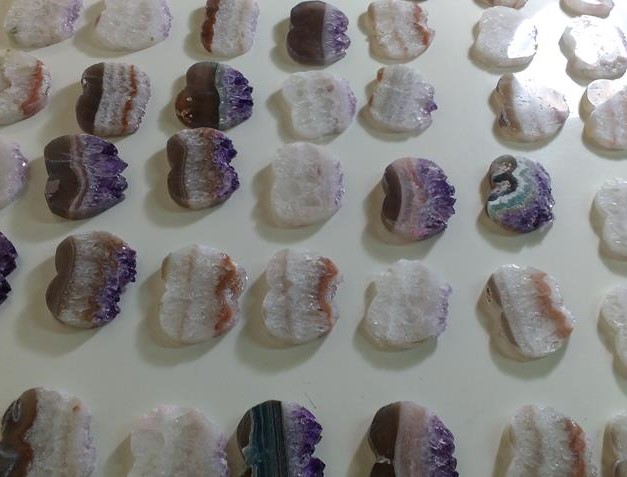 Stones from Uruguay - Amethyst Druzy Heart Slices for Jewelries