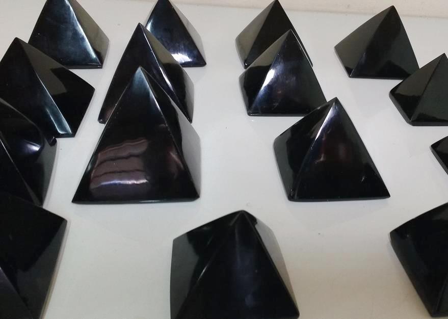 Stones from Uruguay - Black Obsidian Pyramid for Home and Gift
