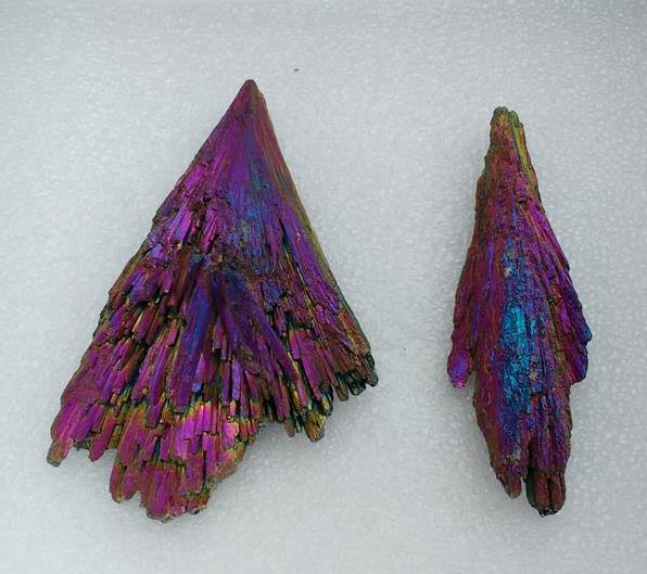 Stones from Uruguay - Rainbow Aura Black Kyanite