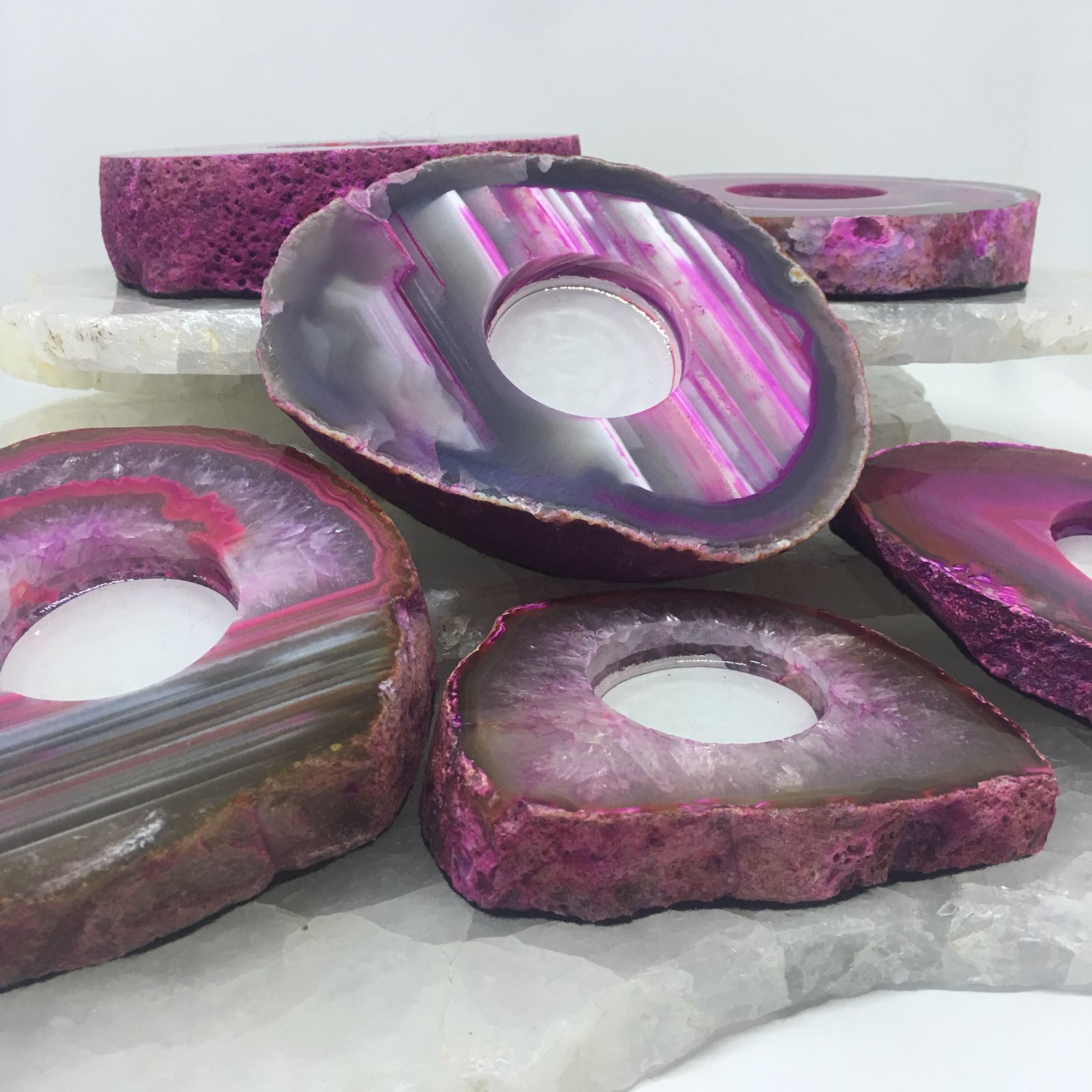 Stones from Uruguay - Pink Dyed  Agate Slice Candle Holder,  Pink Agate Slab Candle Holder, Pink Agate Tea light Candle Holder