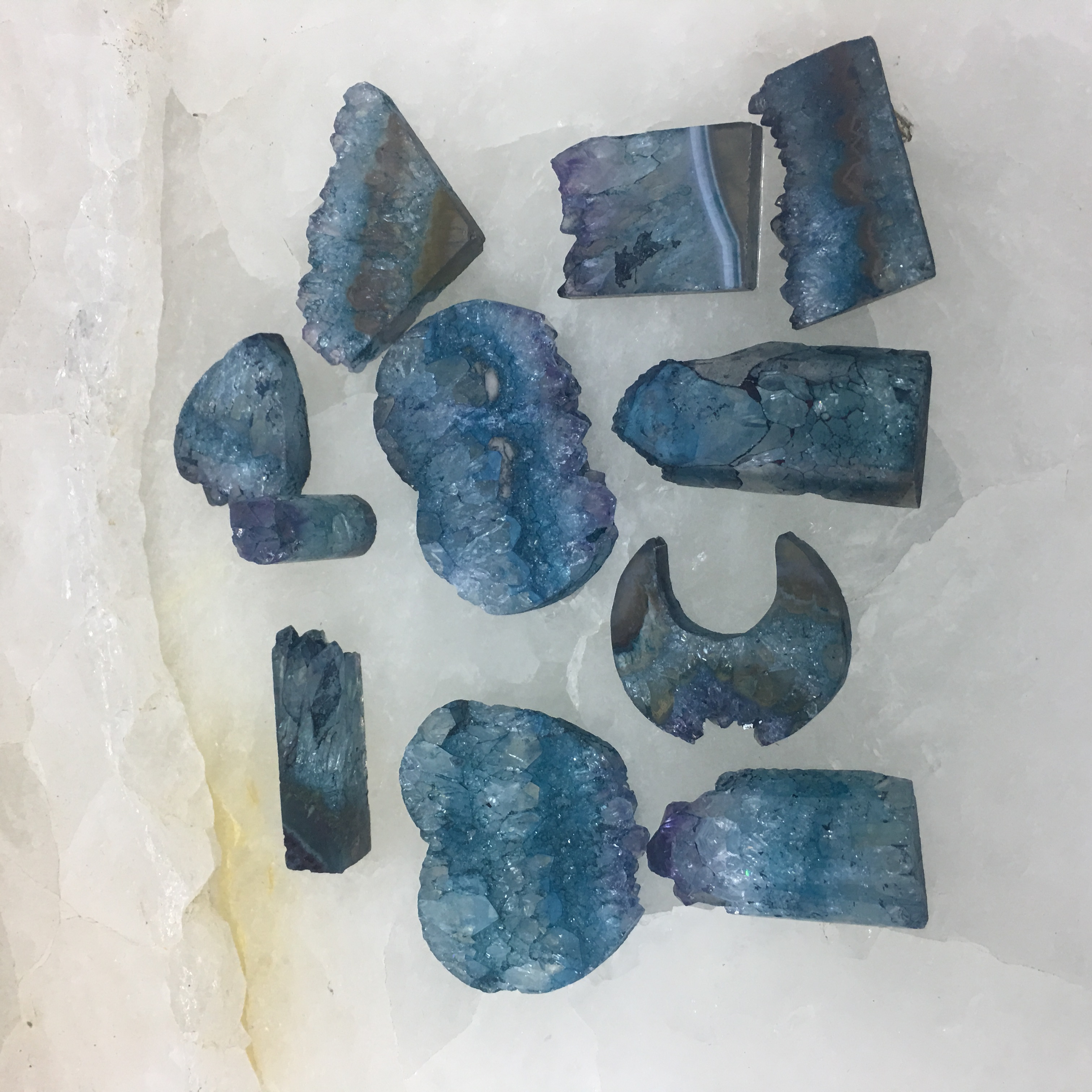 Stones from Uruguay - Teal Dyed Amethyst Druzy Slices for Jewelries