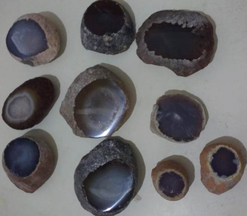 Stones from Uruguay - Polished Top Agate for Decoration, Gift and Home