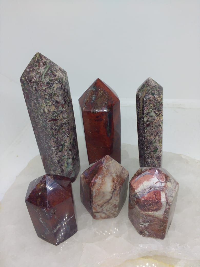 Stones from Uruguay - Pampa Red Jasper Points