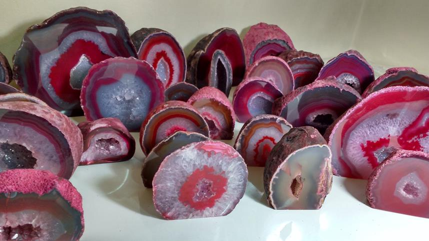 Stones from Uruguay - PINK DYED AGATE GEODE DRUZY CUT BASE 