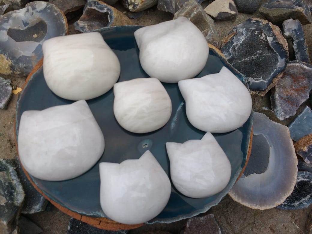 Stones from Uruguay - White Dolomite Cat Head Cabochons for Enhance Mental Function and Concentration