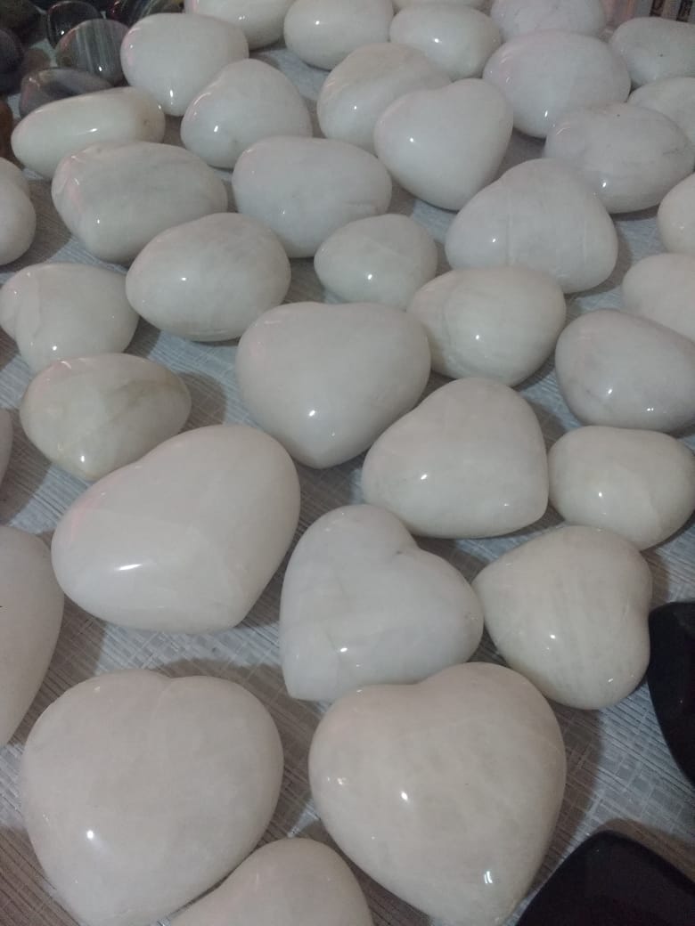 Stones from Uruguay - White Dolomite Hearts