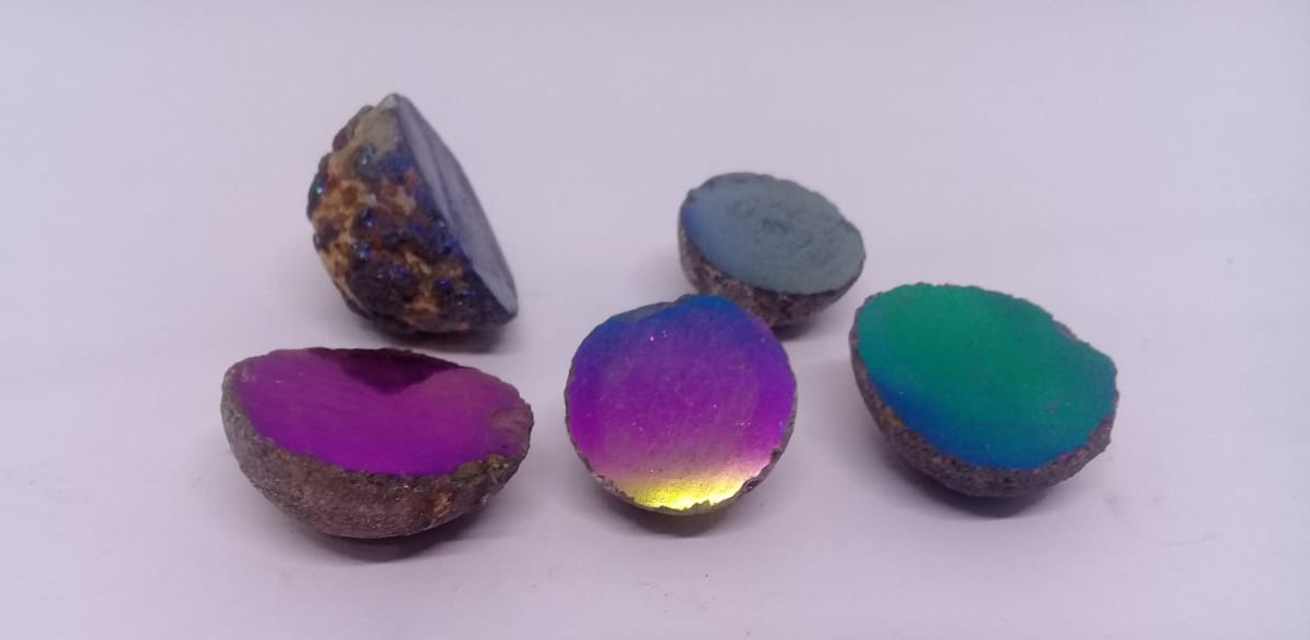Stones from Uruguay - Coated Titanium Half Agate Round