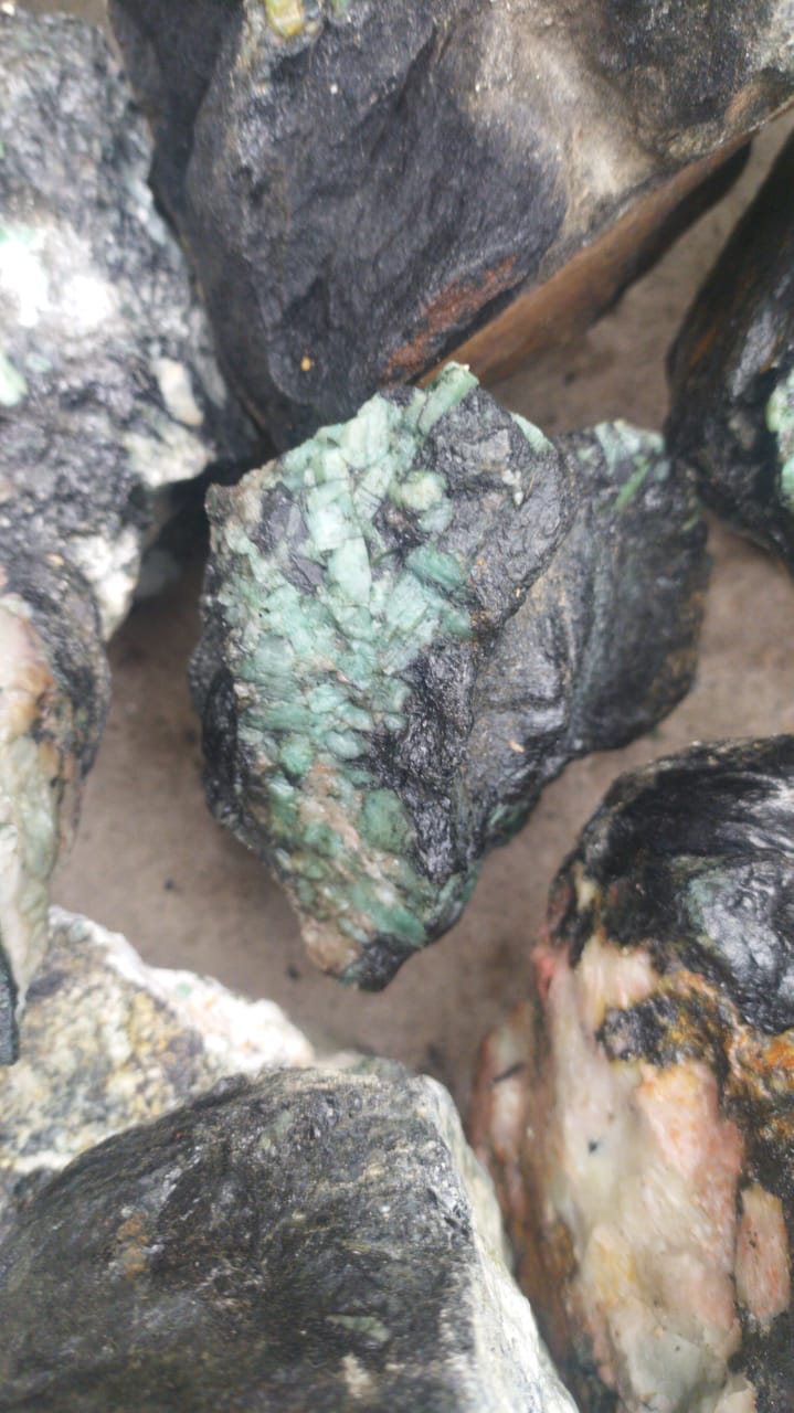 Stones from Uruguay - Emerald Crystals in Matrix - Raw Emeral in Matrix - Rough Emerald in Matrix