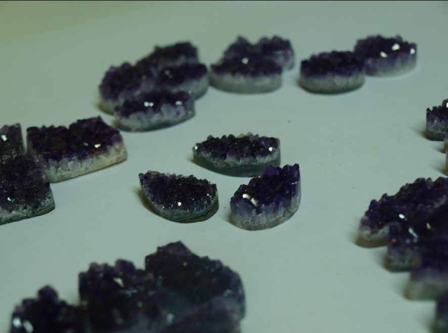 Stones from Uruguay - Calibrated Amethyst Druzies with Dark Purple Color