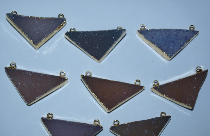 Stones from Uruguay - Druzy Isosceles Triangle Connectors
