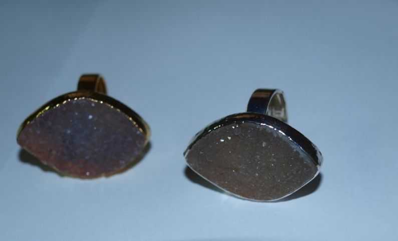 Stones from Uruguay - Ring with Druzy Leaf
