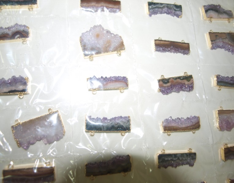 Stones from Uruguay - Amethyst Slice Connector with 40mm