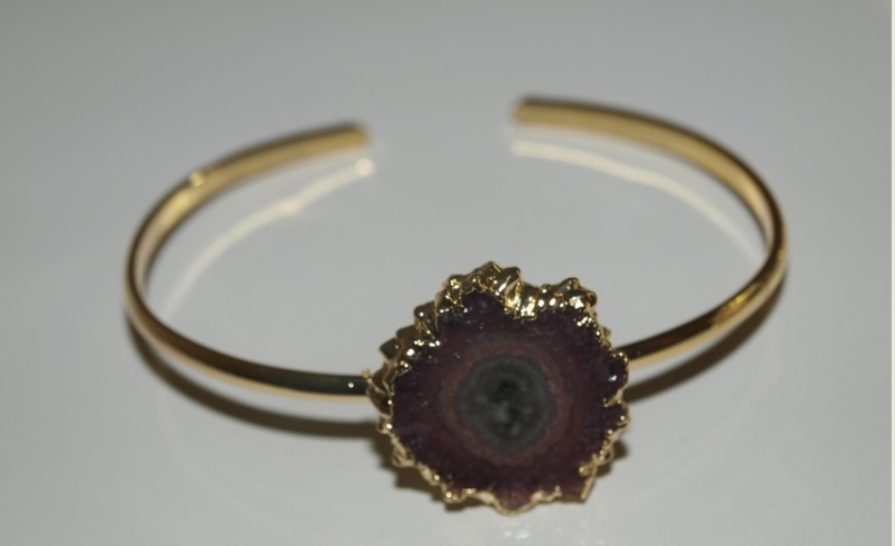 Stones from Uruguay - Bracelet with Amethyst Stalactite Slices