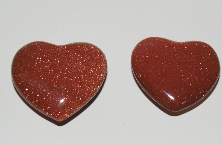 Stones from Uruguay - Red Goldstones Heart Cabochons