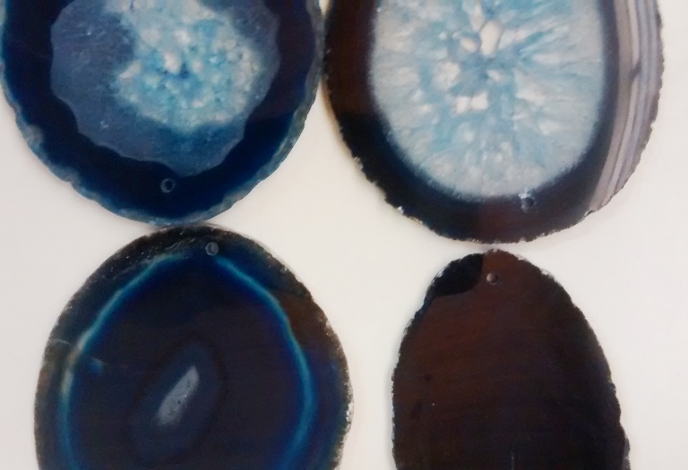 Stones from Uruguay - DARK BLUE AGATE SLABS WITH DRILLED HOLE